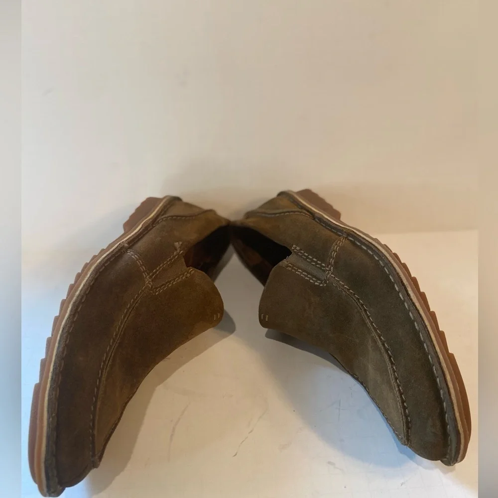 Clarks please feel